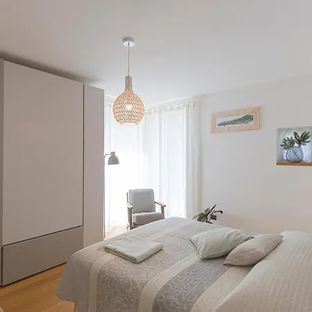 La Con Piscina Privata Gæstehus Portoferraio