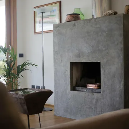 La Con Piscina Privata Gæstehus