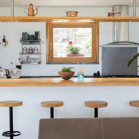 La Con Piscina Privata Gæstehus 4*